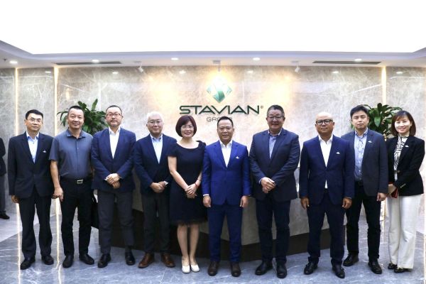Tập đoàn Mitsubishi tới thăm và trao đổi hợp tác tại Trụ sở Tập đoàn Stavian
