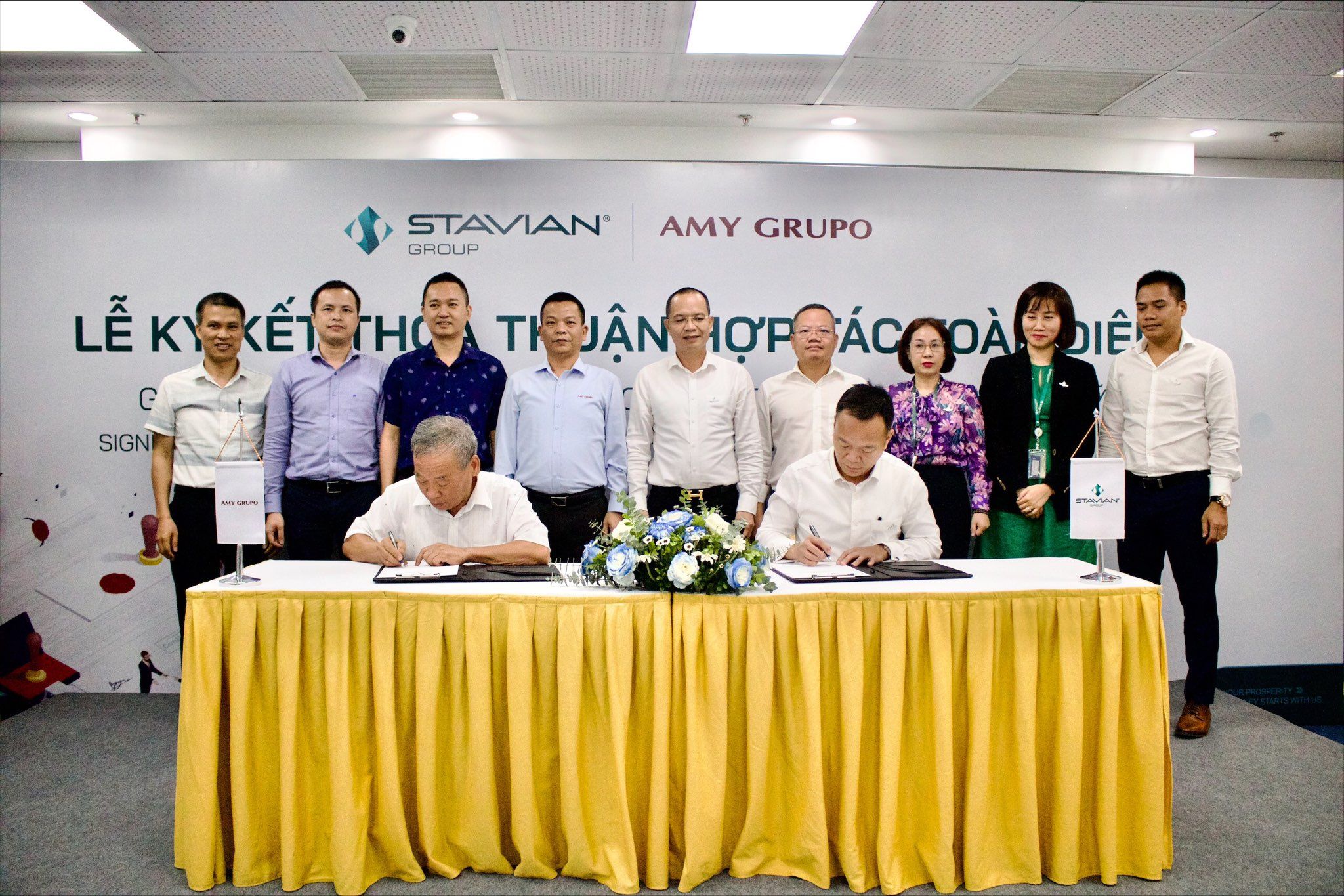 The signing ceremony of the comprehensive partnership between Stavian Group and
A My Grupo