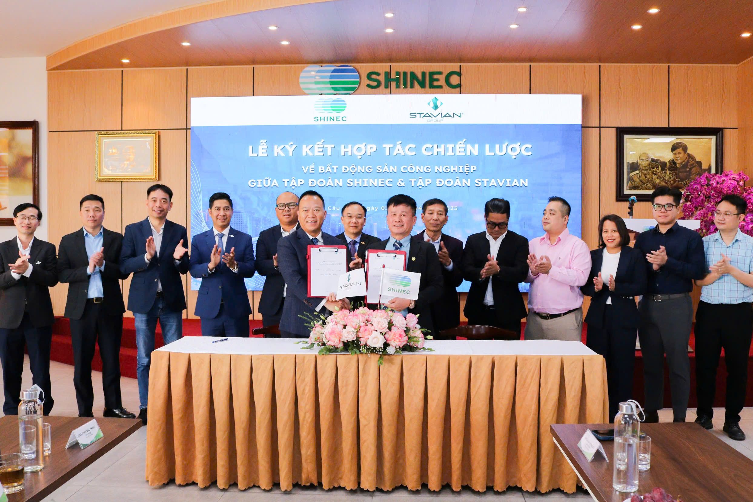 Stavian Group & Shinec Group sign strategic cooperation agreement in industrial
real estate development