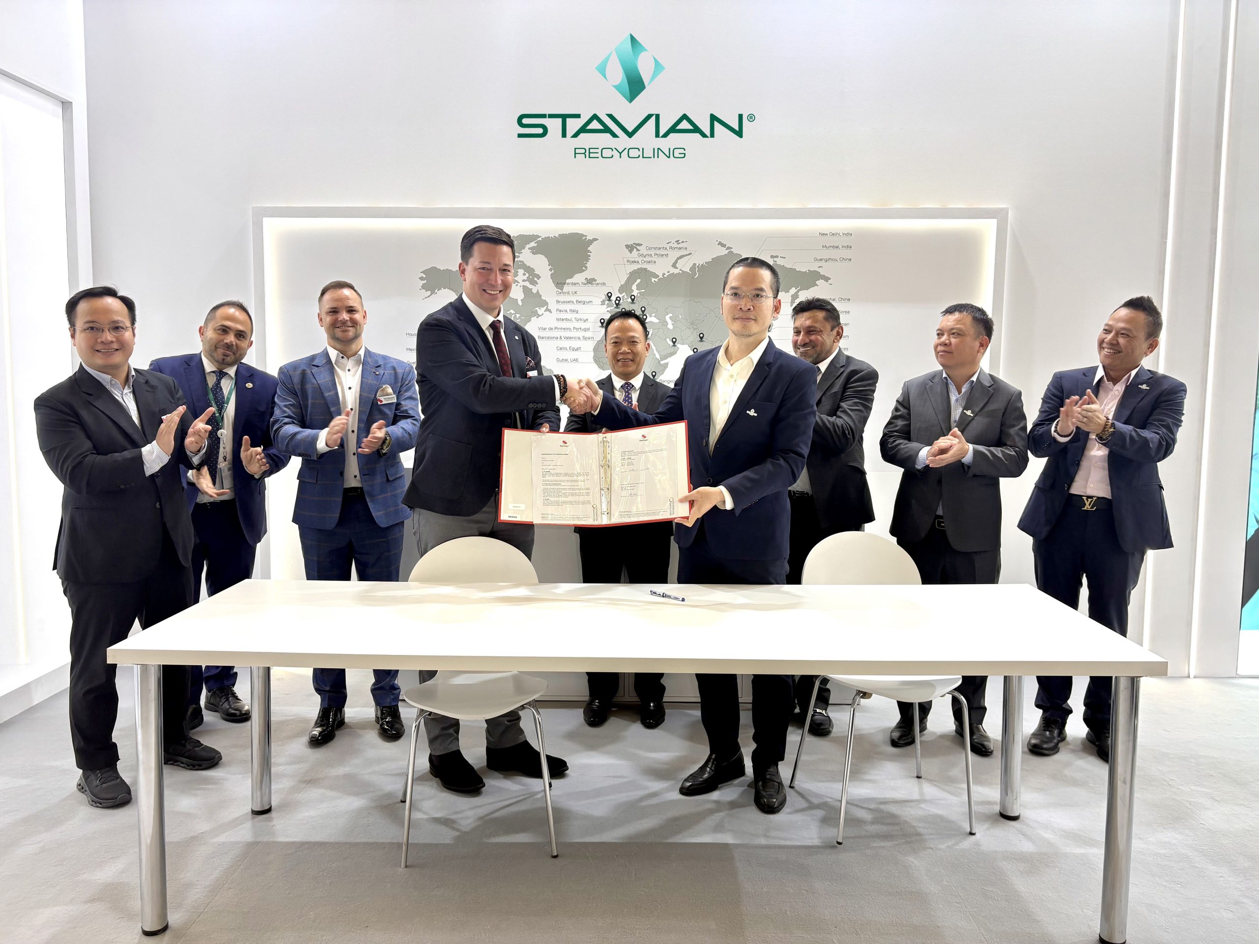 Stavian Recycling signs MOUs with Starlinger and Amut: a major step forward in
Stavian Recycling Complex project
