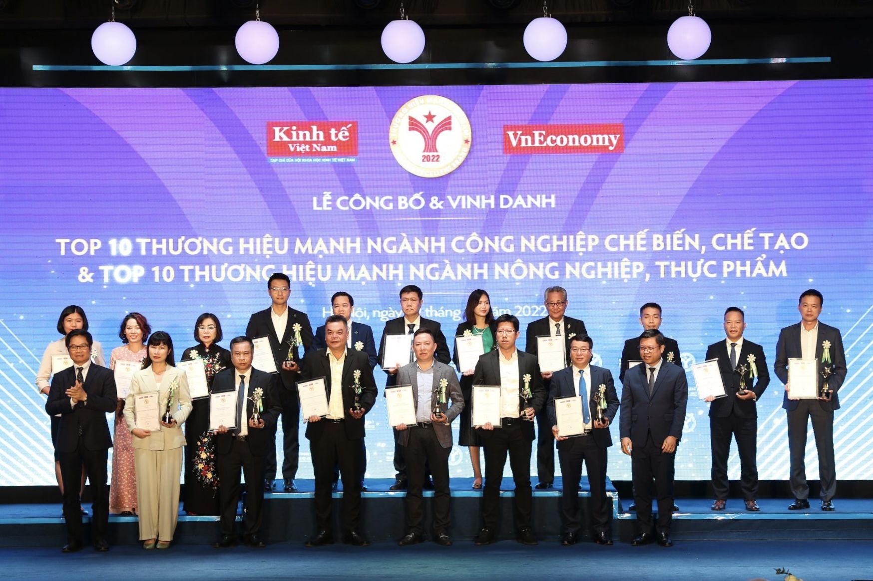 Stavian Group ranks No. 1 among TOP 10 Vietnam Excellent Brands 2022 –
Processing & Manufacturing Category