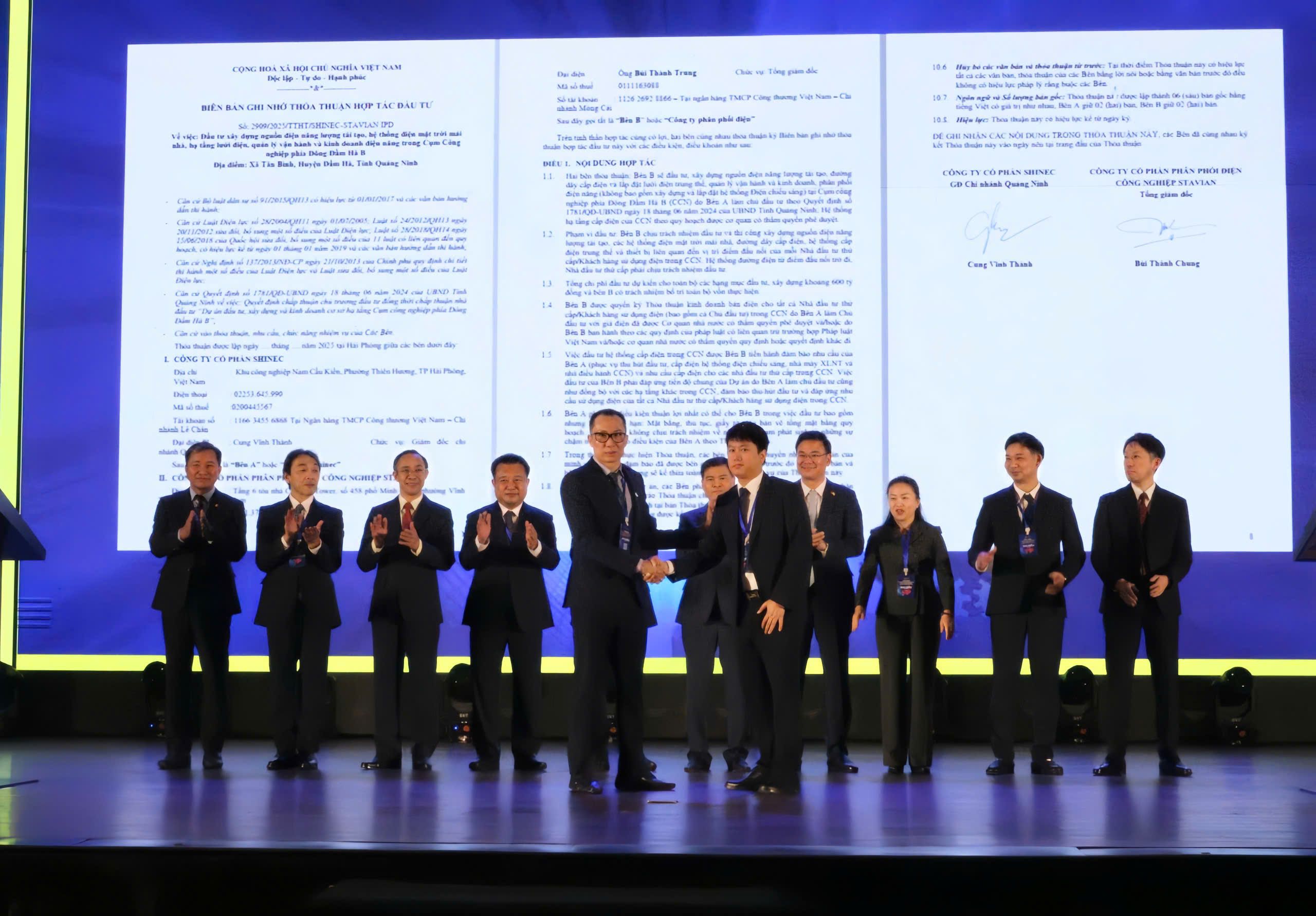 Stavian IPD signs Memorandum of Understanding for investment cooperation in the
East Dam Ha B Industrial Cluster with Shinec and the Dam Ha Commune People’s
Committee
