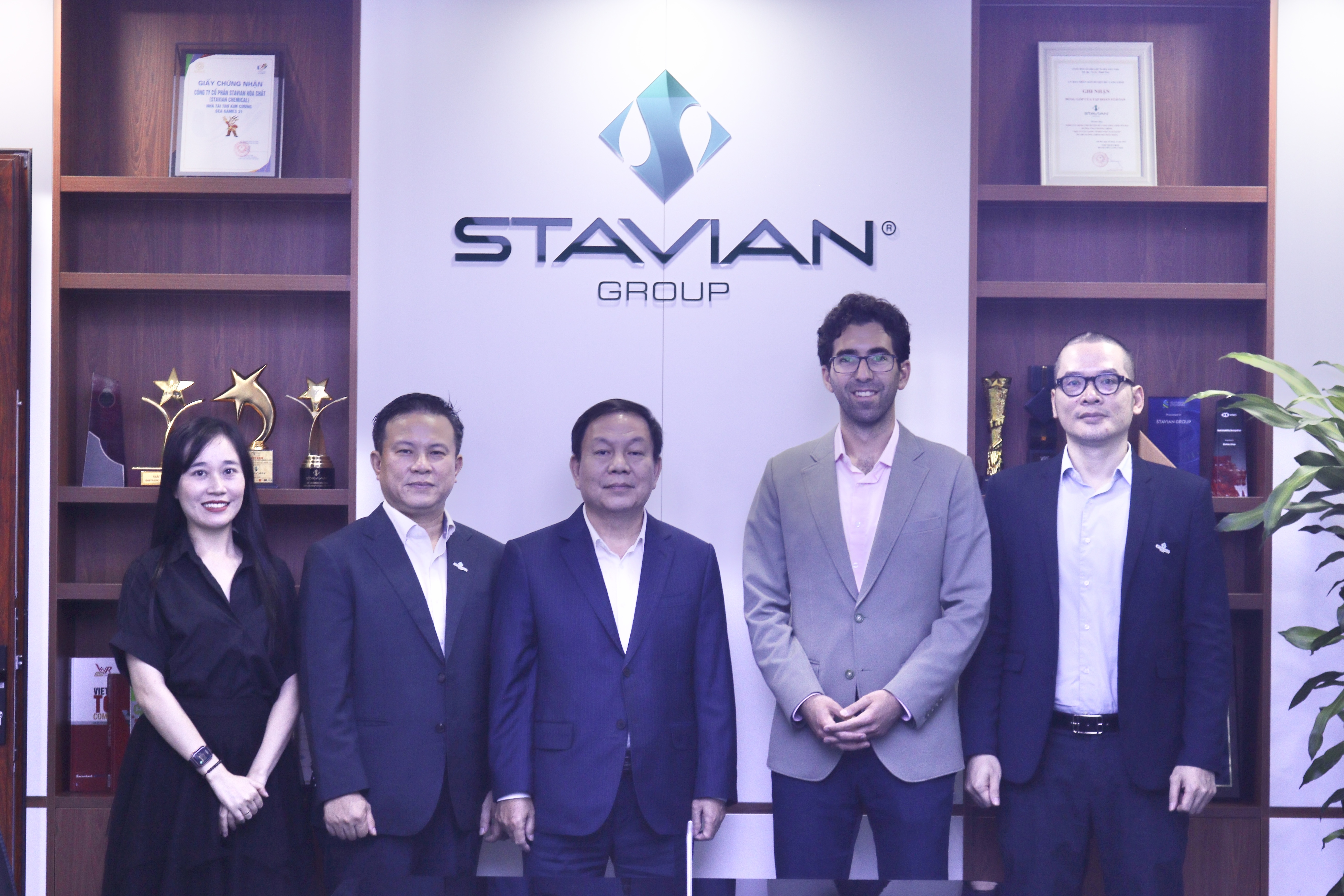 Đại Diện Tập đoàn Stavian Và đoàn Chuyên Gia Rand Trao đổi Về Phát Triển Hạ Tầng Si Và Cơ Hội Hợp Tác Công Nghệ Việt Nam – Hoa Kỳ